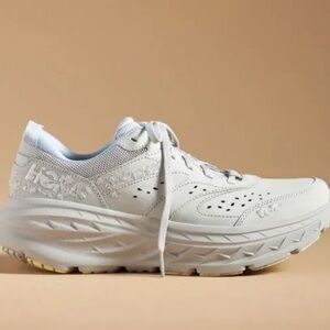 HOKA BNWOB size 10 in women 
UNISEX HOKA BONDI L BP.. Floral Hoka Bondi